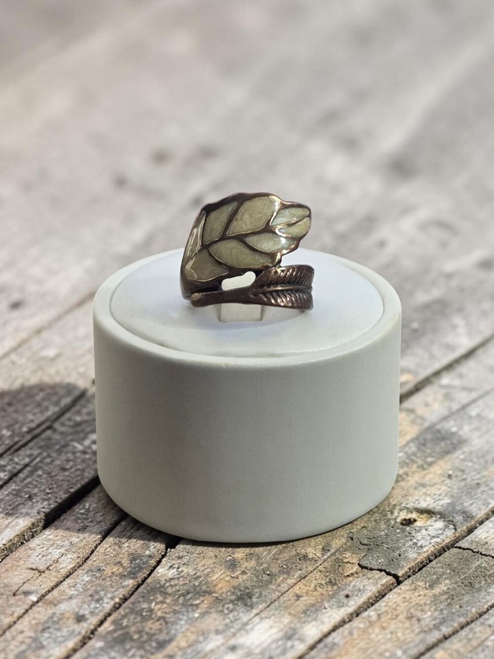 Vintage Copper Wrap Gilded Leaf Pearly Leaf ring 6